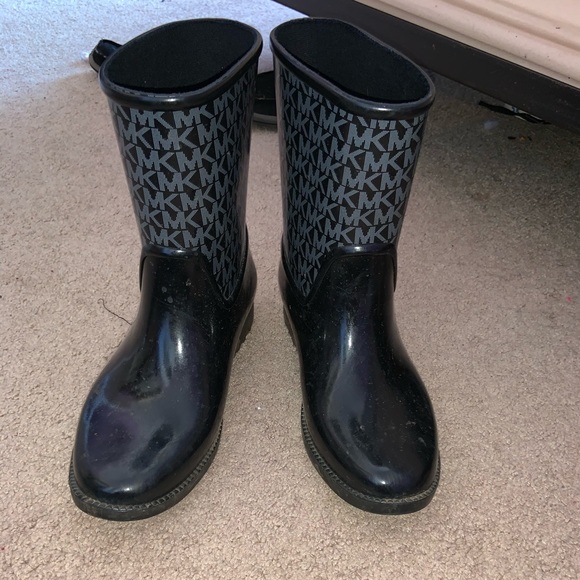 MICHEAL KORS RAIN BOOTS SIZE 8 - Picture 1 of 7